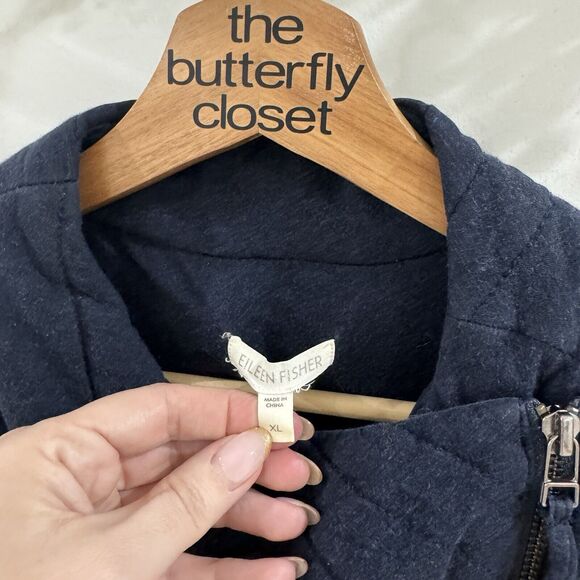 Eileen fisher asymmetrical zipper quilted vest navy blue size XL - Picture 3 of 4